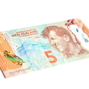 Counterfeit Money NZ $5 Bills